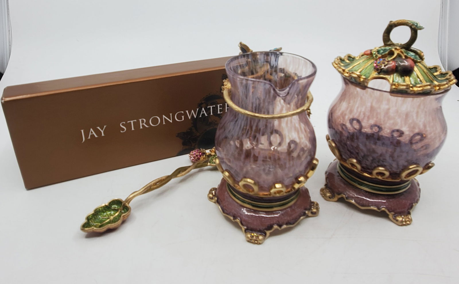 JAY STRONGWATER - Sugar and Creamer Jar Set and spoon (1 of 17)