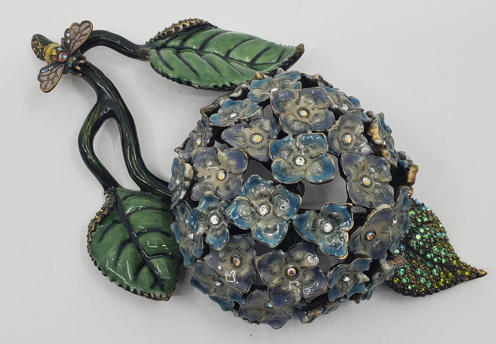 JAY STRONGWATER - Large Flower Cluster, Leasves and Bee: No Box. 2 x 4 1/2 x 6 1/2"., marked under
