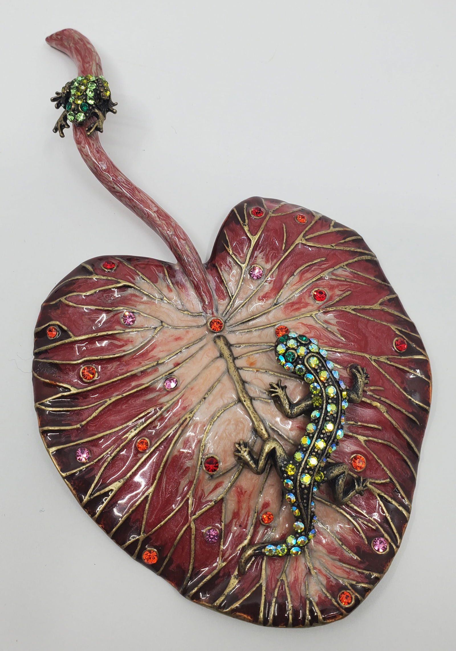 JAY STRONGWATER - Leaf with Lizard and Frog (1 of 4)