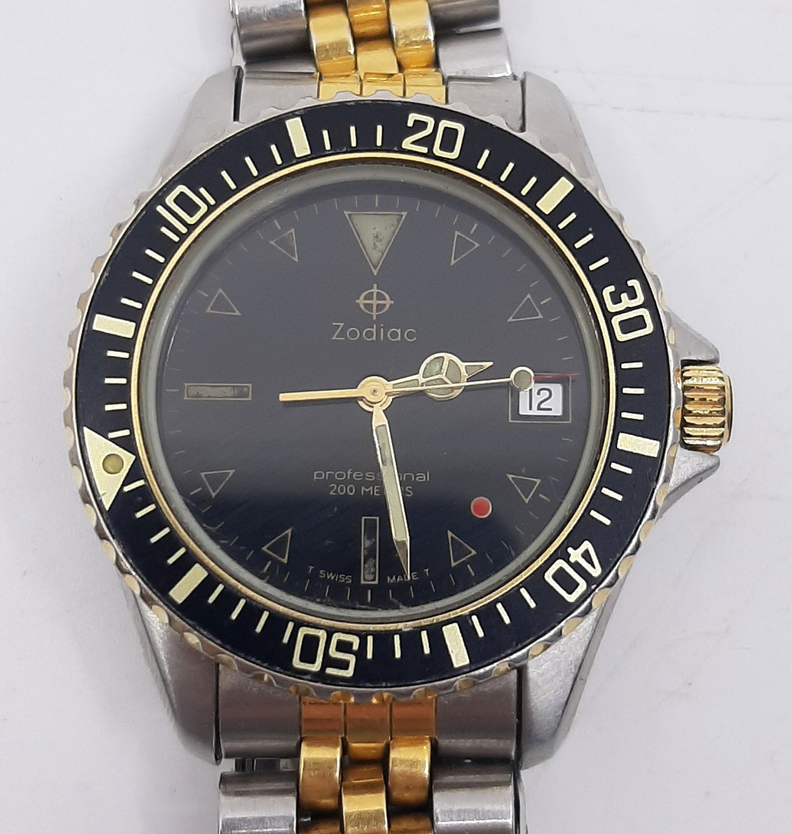 Zodiac Men's Watch, Professional 200 Meters, Quartz Movement (1 of 8)