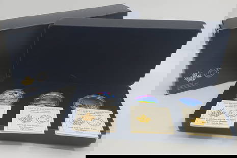CANADA 2019 Set of 2 $20 Colourized Silver Coins - Sky Wonders: Boxed Set of 2 colourized 31.39 grams .9999 fine silver proof coins As issued, encapsulated and boxed, with certificates.