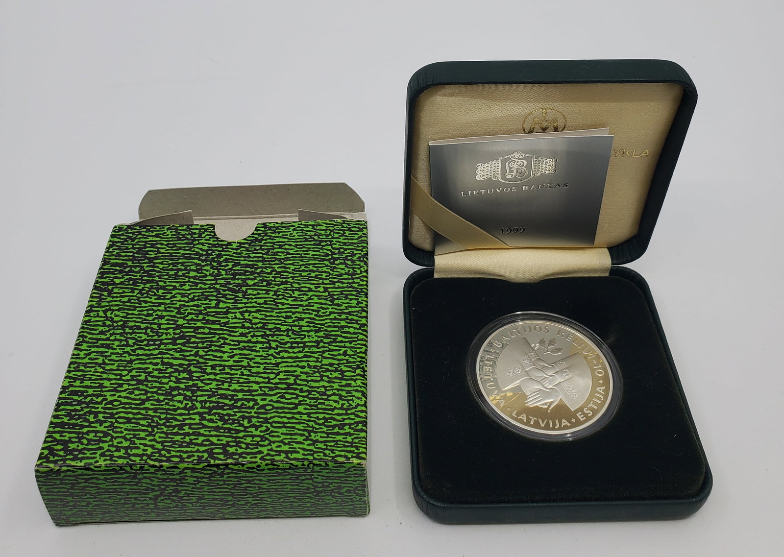LITHUANIA 1999 50 Litas Proof Silver Coin 10th Anniversary Baltic Way (1 of 7)