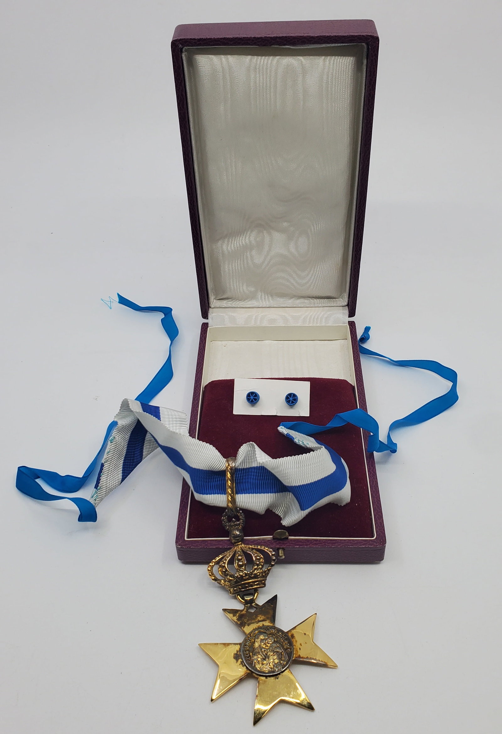 Catholic Order, Commander's Badge,: Boxed, with ribbon.