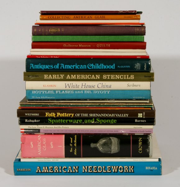 30 books about American Crafts and Antiques: 30 books about American Glass, Pottery, Early Quilts, Needlework, Papercrafts and Childhood Antiques: George S. and Helen McKearin, American Glass, (1963). Helen McKearin, Bottles, Flasks and Dr. Dyot