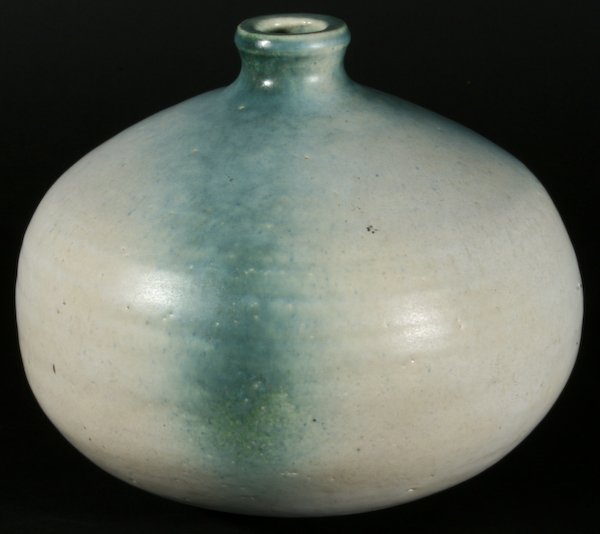 Pilkington's Royal Lancastrian Bulbous Vessel