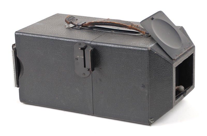 Graflex Finger Print Camera: Graflex Finger Print Camera. Manufactured by The Folmer Graflex Corporation in Rochester, NY. Provenance: The Kaprelian Camera Collection, Philadelphia, PA.