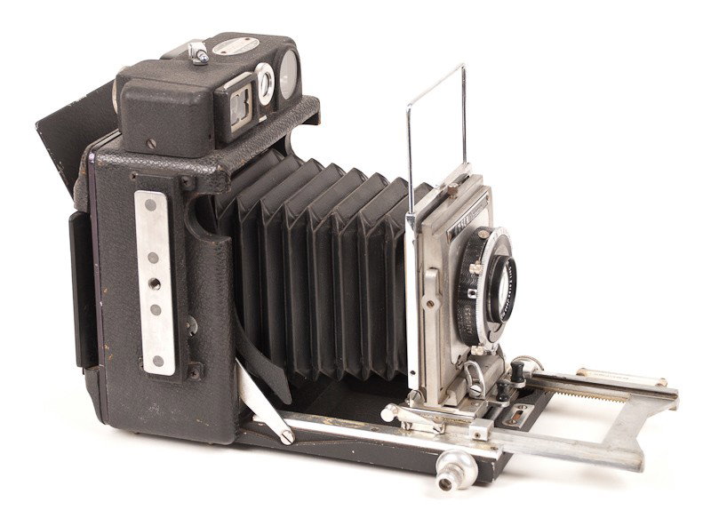 Busch Pressman Model C, Folding View Camera : Busch Pressman Model C, Folding View Camera with Carl Zeiss Jena Tessar Lens, Compur Shutter and Vue-Focus Range Finder. Manufactured by Busch Precision Camera Corporation in Chicago, IL. Provenance: 