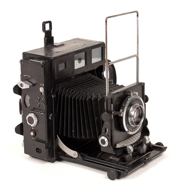 Beseler C-6 Press Camera: Beseler C-6 Press Camera with Kodak Ektar Lens and Synchro-Compur Shutter. Manufactured by The Charles Beseler Company, USA circa 1958. Provenance: The Kaprelian Camera Collection, Philadelphia, PA.