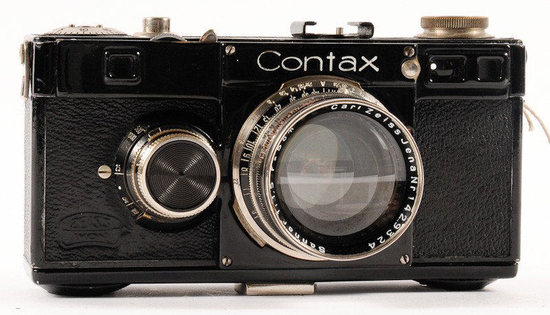 Contax I, 35mm Roll Film Camera: Contax I, 35mm Roll Film Camera (Serial No. AV10905) with Carl Zeiss Jena Sonnar f/1.5 Lens. Manufactured by Zeiss Ikon in Germany. Provenance: The Kaprelian Camera Collection, Philadelphia, PA.
