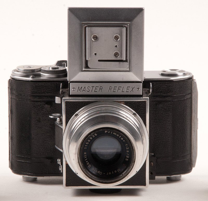 Master Reflex Roll Film Camera - 2