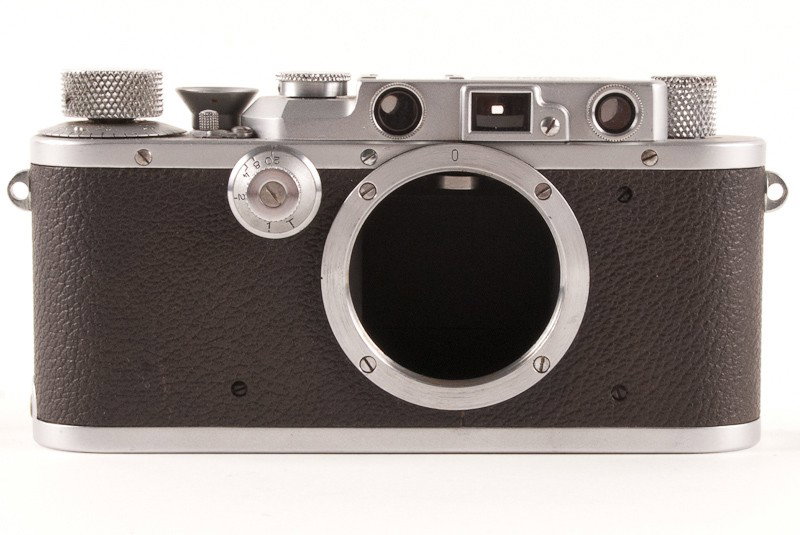 Leica III Camera Body: Leica III Camera Body (Serial No. 203174). Manufactured by Ernst Leitz in Wetzlar, Germany. Provenance: The Kaprelian Camera Collection, Philadelphia, PA.