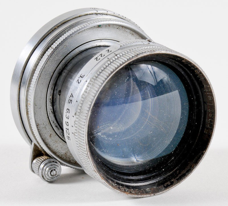 Summitar f/2 5cm Leica Screw-Mount Lens: Summitar f/2 5cm Leica Screw-Mount Lens (Serial No. 584609), Chrome. Manufactured by Ernst Leitz in Wetzlar, Germany. Provenance: The Kaprelian Camera Collection, Philadelphia, PA.