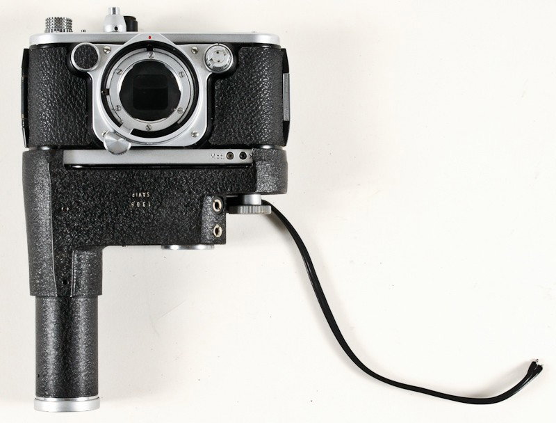 Robot Recorder 36E Camera Body: Robot Recorder 36E Camera Body (Serial No. 178793a) with Savip Motorized Bracket (Serial No. 1308). Manufactured by Otto Berning & Co. in Schwelm, Westphalia, Germany. Provenance: The Kaprelian Camera