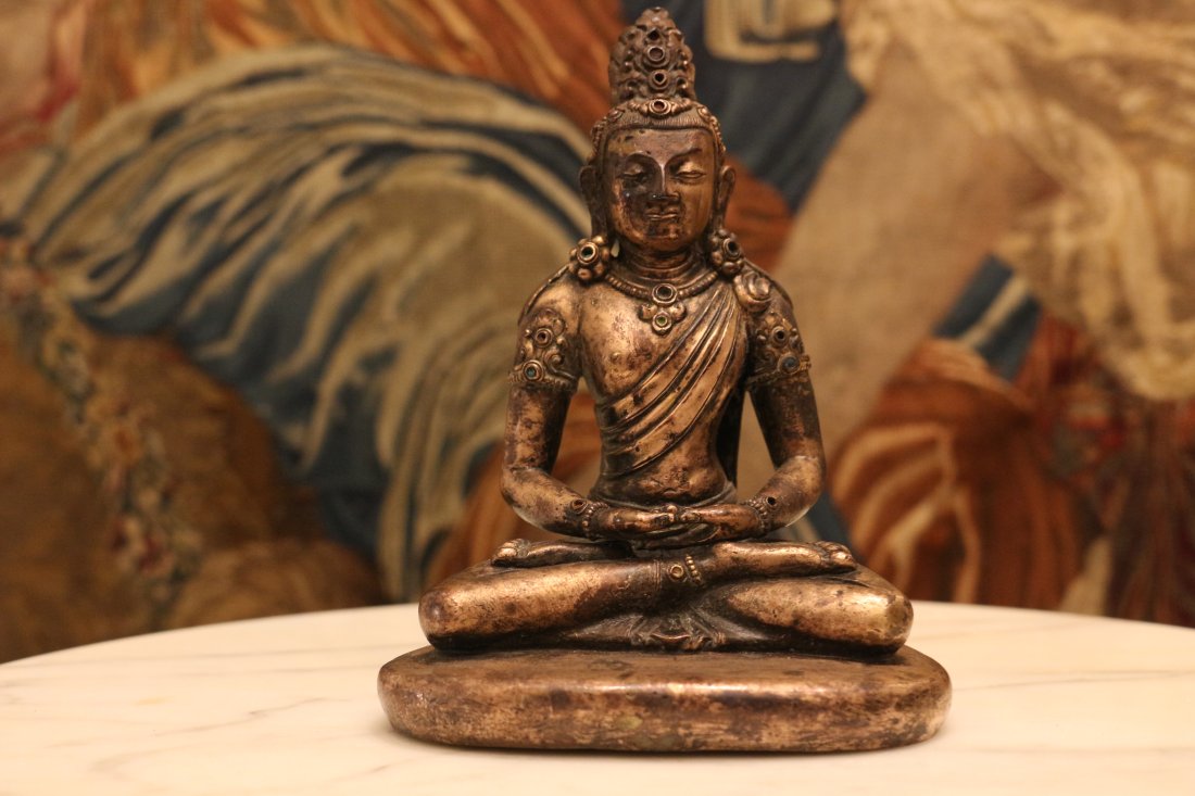ANTIQUE QING DYNASTY BRONZE OR COPPER BUDDHA (1 of 8)