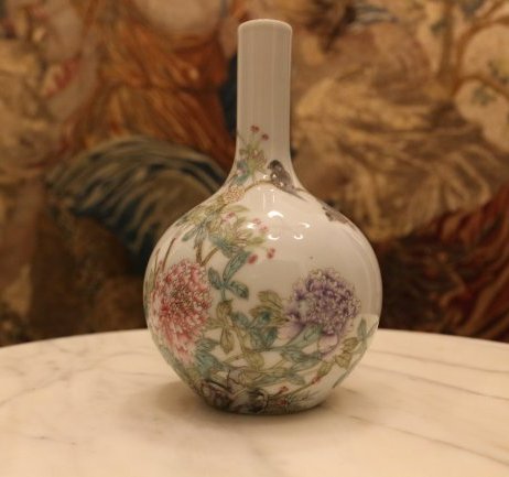 FINE ANTIQUE CHINESE QING DYNASTY VASE MARKED (1 of 8)