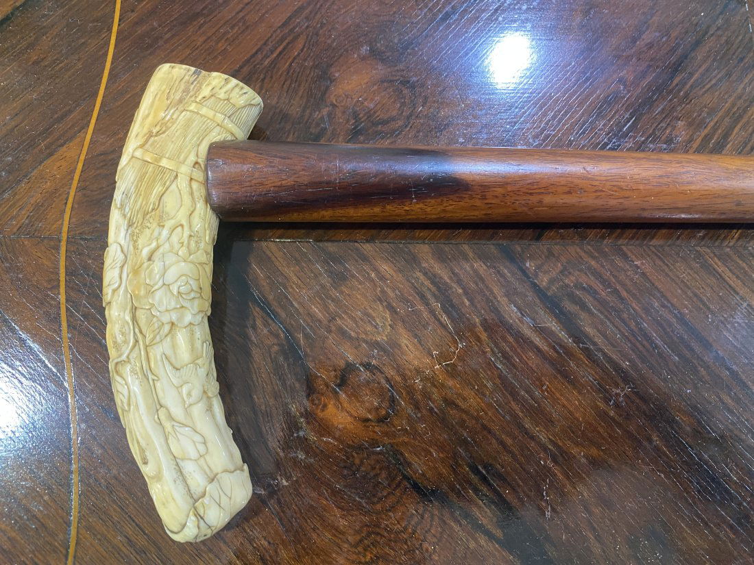 Early 18th century Chinese carved and Huanghuali walking stick Qianlong or Ming (1 of 10)