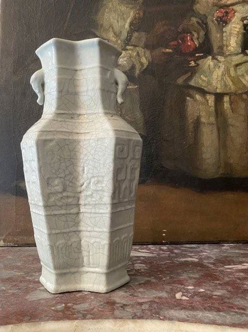 Antique early LONGQUAN GUAN-TYPE VASE CHINESE (1 of 6)