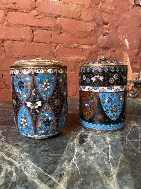 Antique pair of Japanese cloisonnÃ© meiji period? (1 of 2)