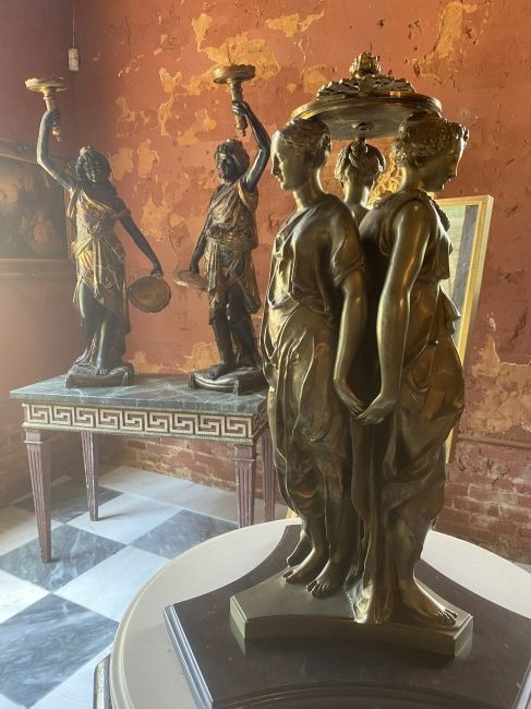 Very fine Three Graces gilt bronze French? Sculpture coffee table (1 of 8)