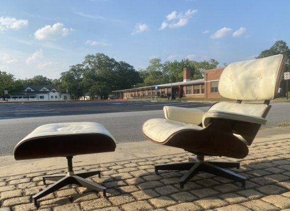 Very Rare Early Eames Lounge Chair and Ottoman Herman Miller Mid century modern (1 of 9)