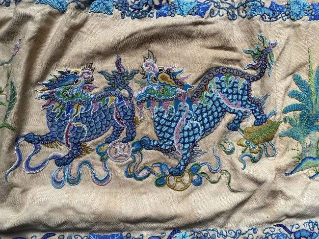 Superb Qing Dynasty Glass beadwork banner imperial workshop (1 of 5)