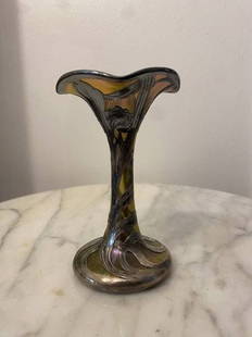 Quezel Art Glass Vase with Sterling overlay Art Nouveau: Beautiful American Art nouveau flower from Quezel Art glass vase with sterling silver overlay. Tiffany studios era. Needs repair. Signed