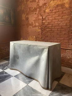 Amazing John Dickinson style Consol table Mid Century Modern: Fabulous an amazing John Dickinson style mid-century modern industrial chic, trompe l’oeil Console table. This superb sculpture bridges the gap between industrial and contemporary design. A sta