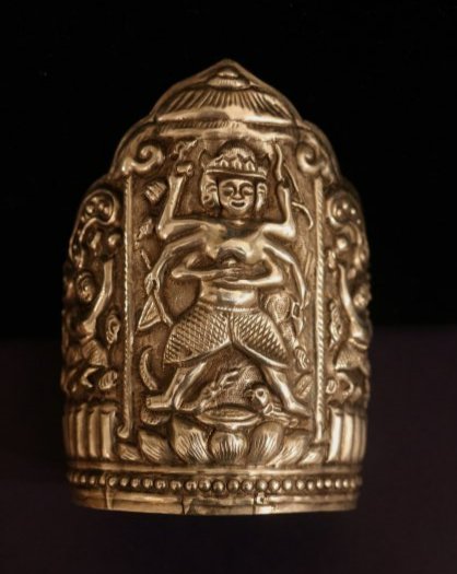 Antique Chinese Silver qing dynasty cuff braclet (1 of 3)