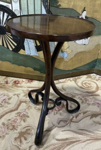 Early Art Nouveau Thonet Austrian table (1 of 4)