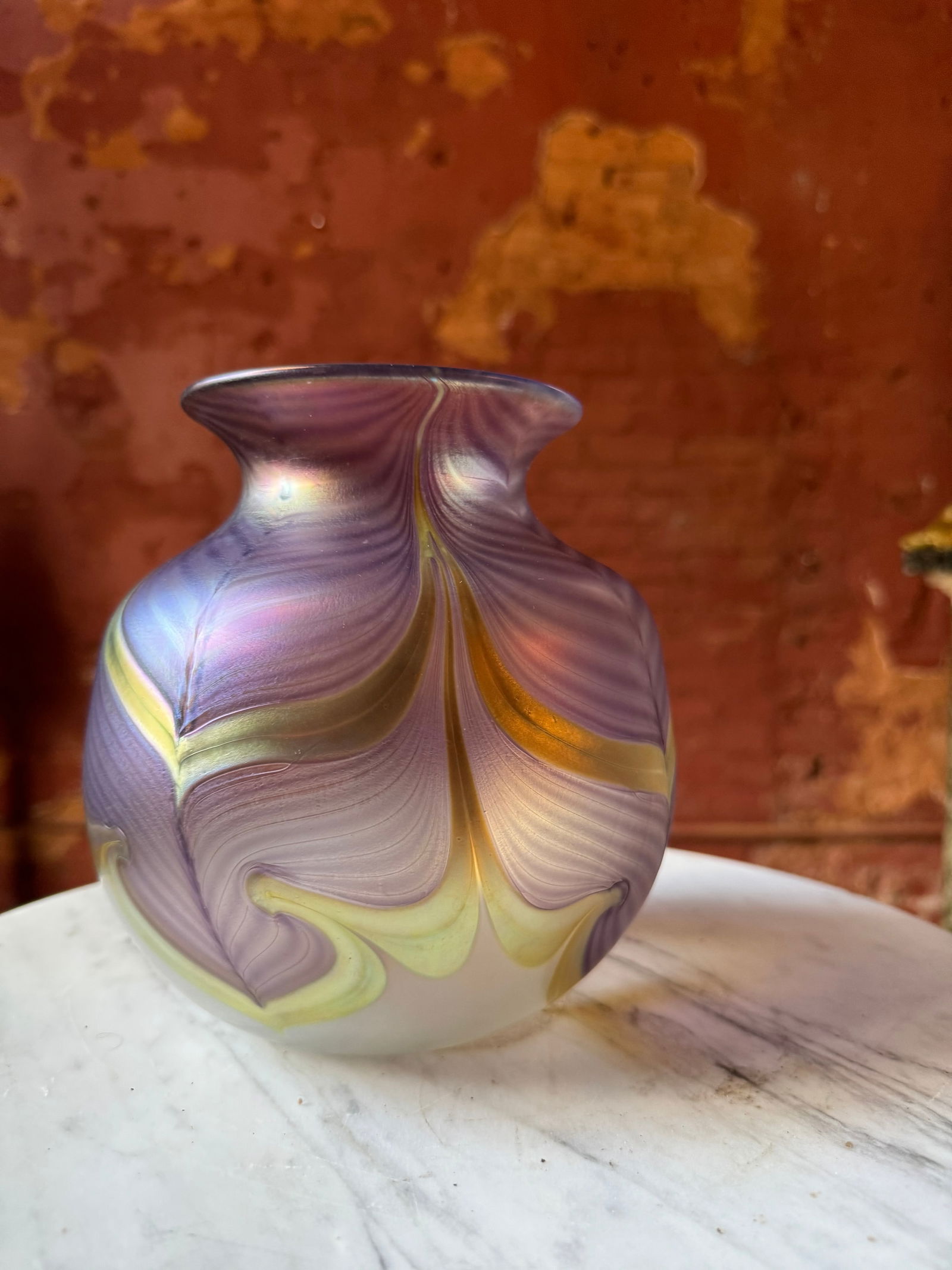 Tiffany Studios Style Art Glass Vase: Beautiful studio art glass vase.