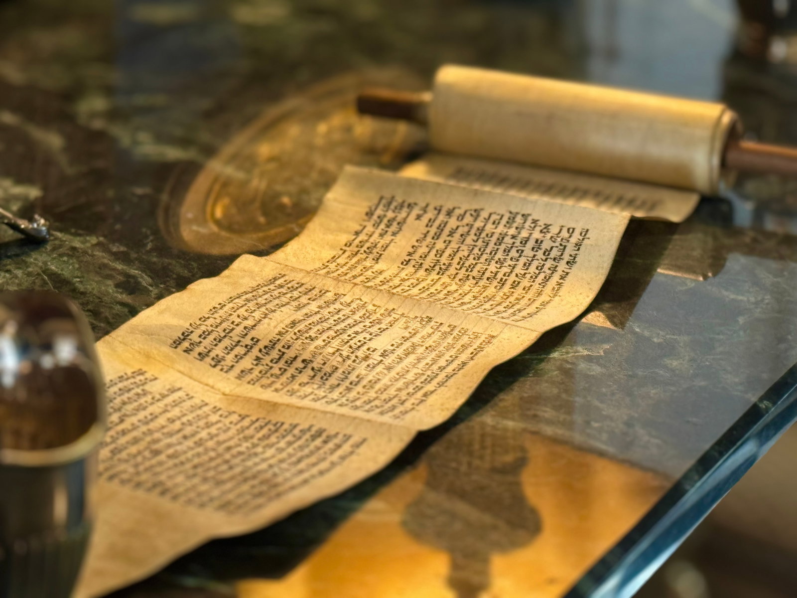 Rare 18th century Judaica Magilla scroll on Vellum (1 of 7)