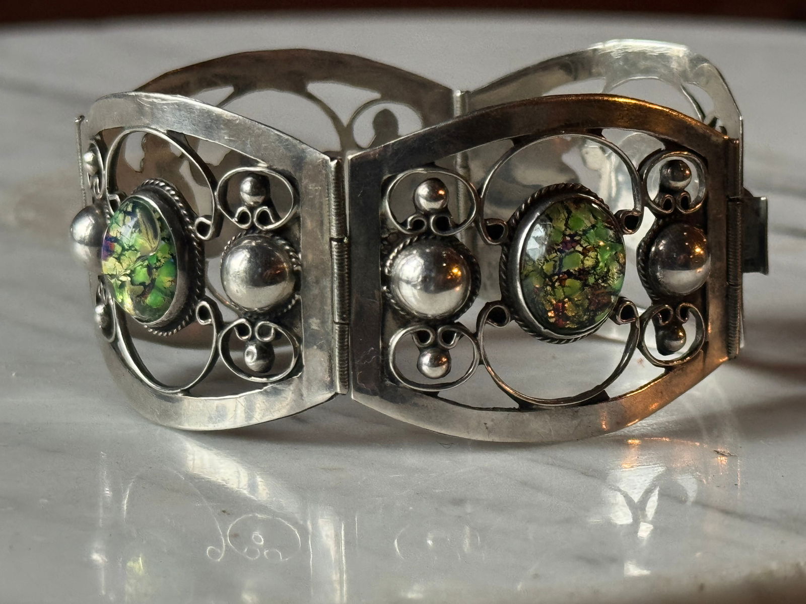 Italian Mid Century Modern silver cuff bracelet: Fine antique mid century, modern Italian cuff bracelet. Beautifully made. A fine chic example of mid century modern design.