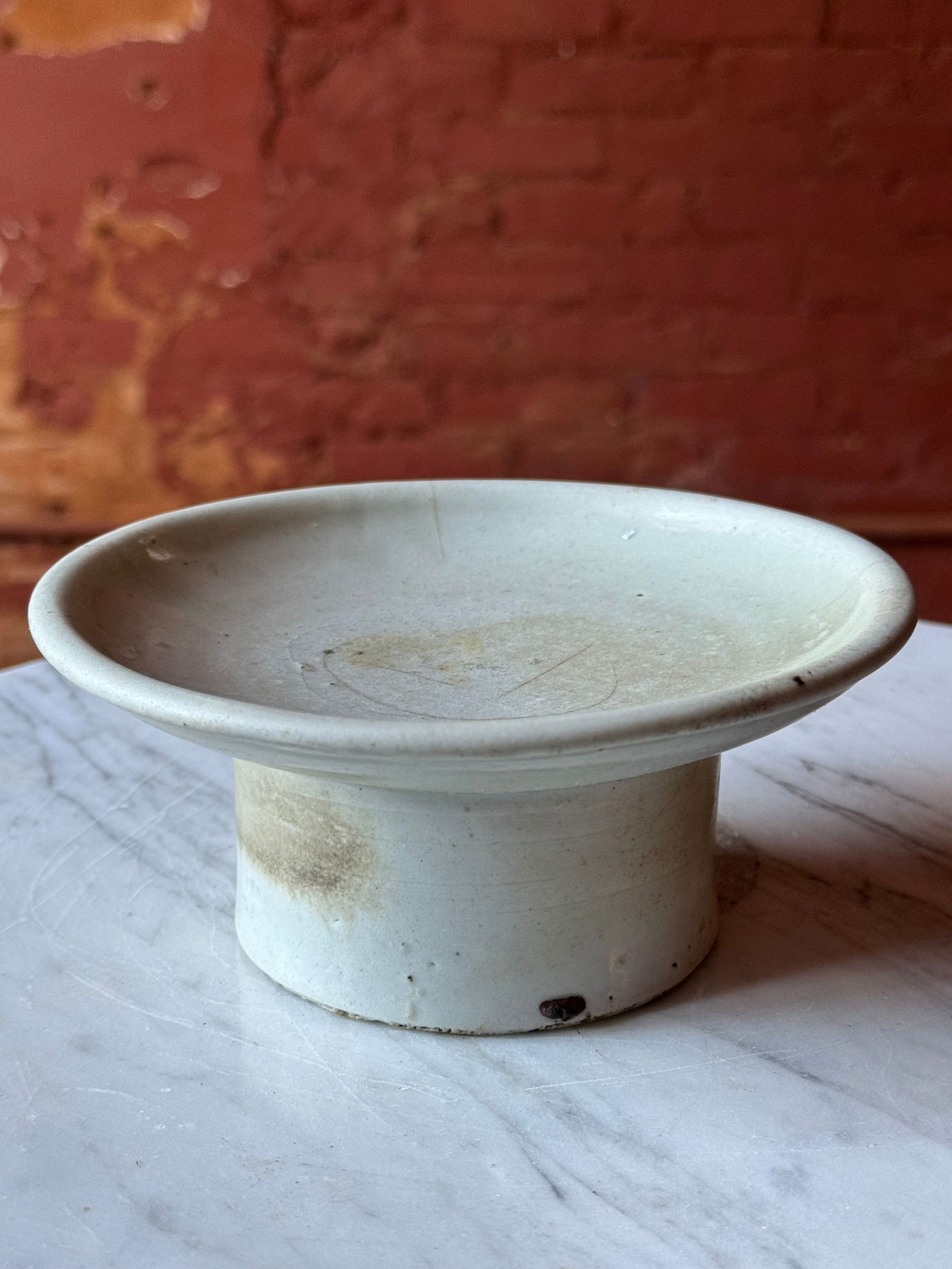 Early Chinese Qing Dynasty porcelain: Early Chinese porcelain stand. Possible very early Song? From a prominent European Estate