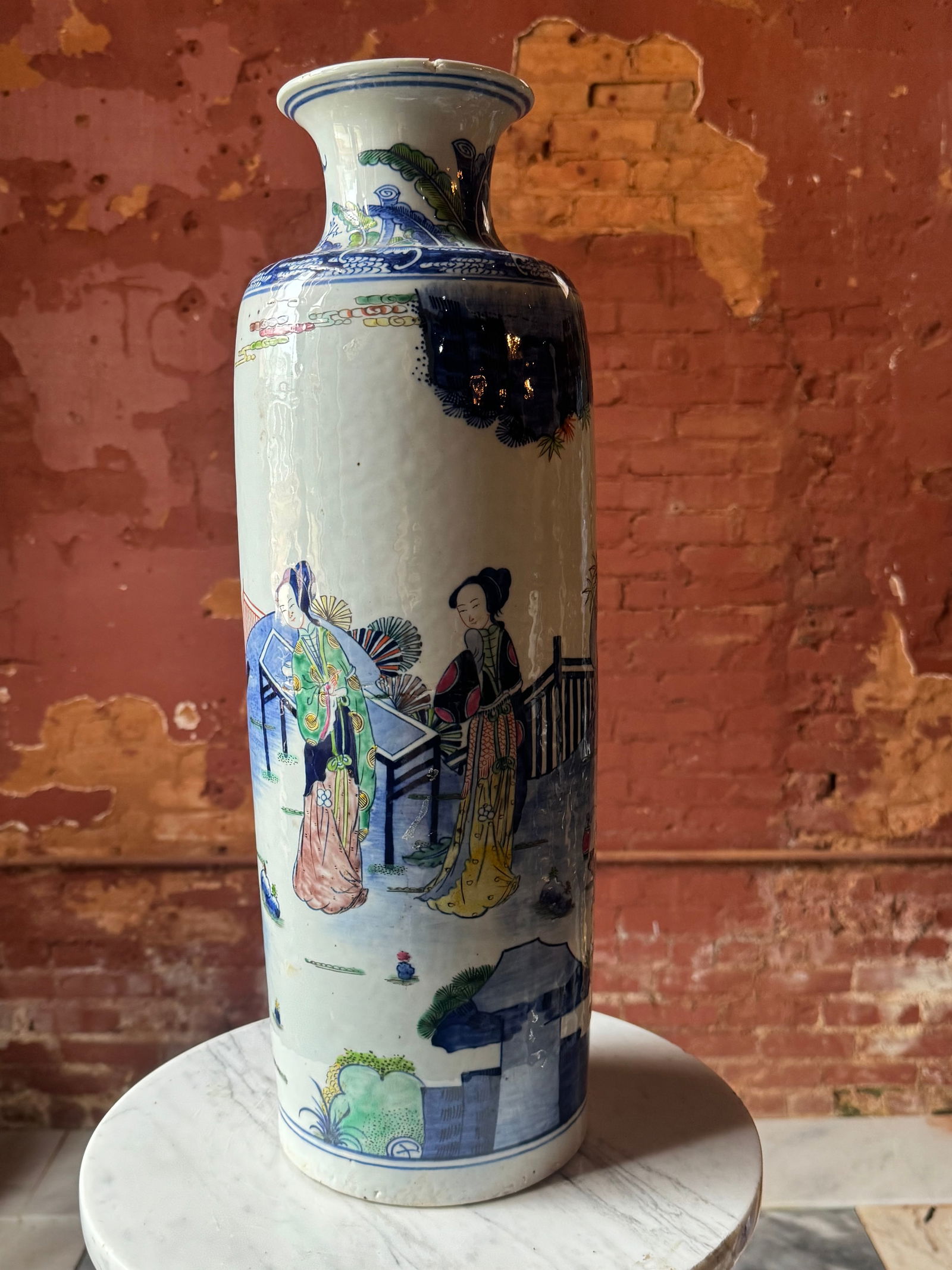 Fine Kangxi Chinese porcelain vase (1 of 5)