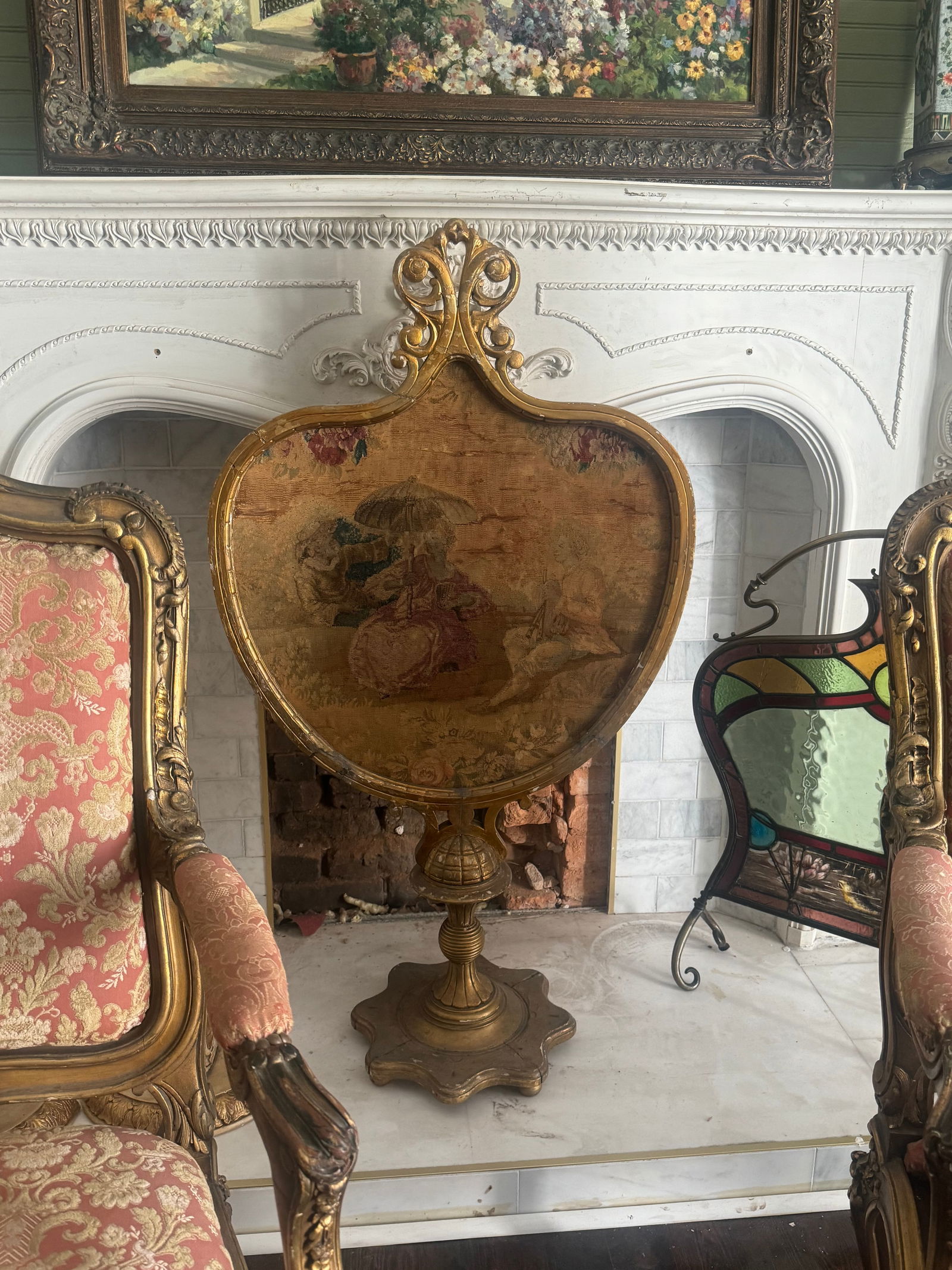 18th century French Tapestry Fire Screen: Find 18 century French gilt wood Tapestry fire screen.