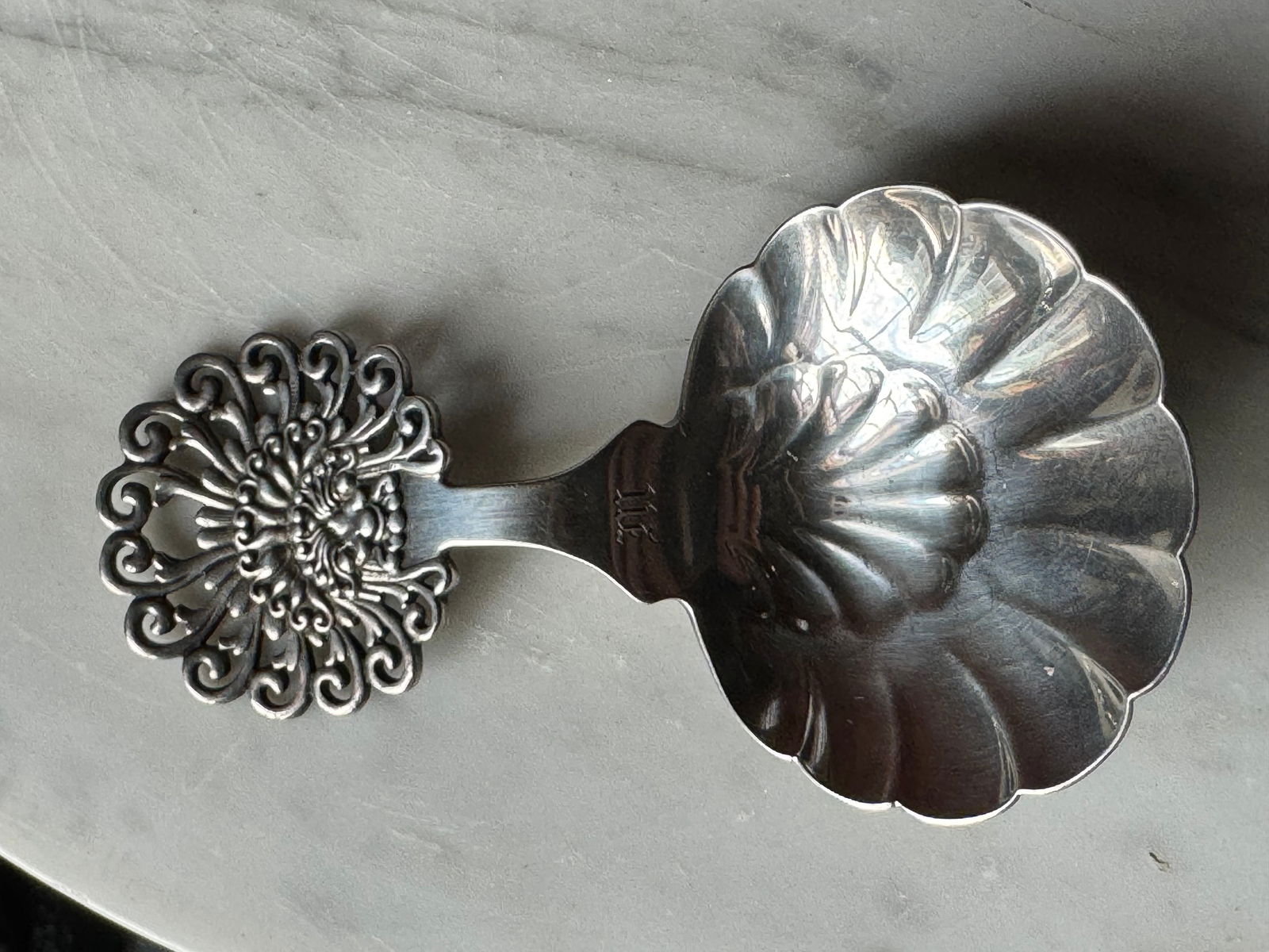 Art Nouveau Tiffany & Co. Sterling Silver: Fine antique Tiffany & co. Sterling Tea spoon. Rare design. Era of Louis Comfort Tiffany The weight will be out shortly.