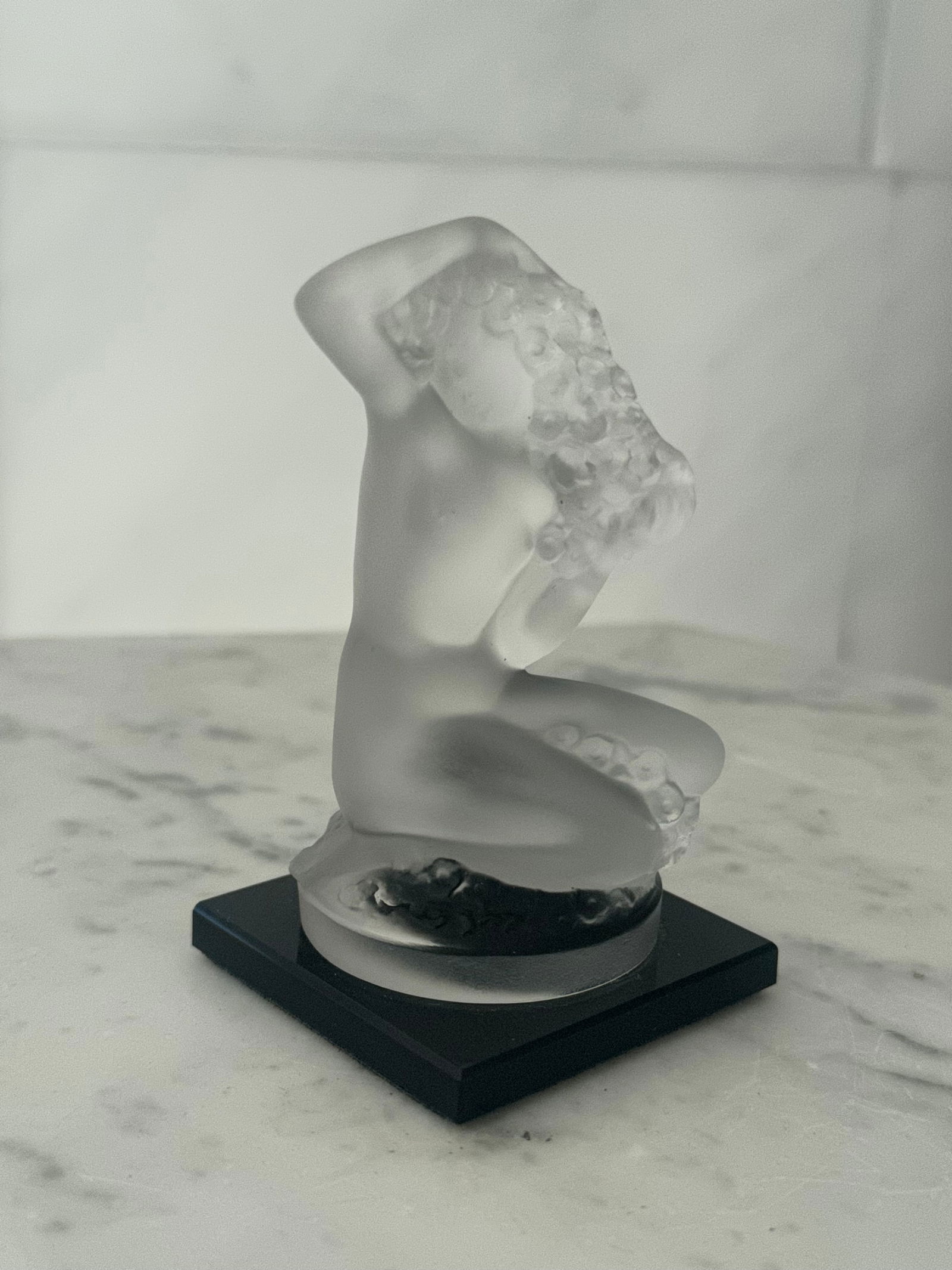 René Lalique Glass Nude: Beautiful René Lalique frosted art glass figure of a female nude