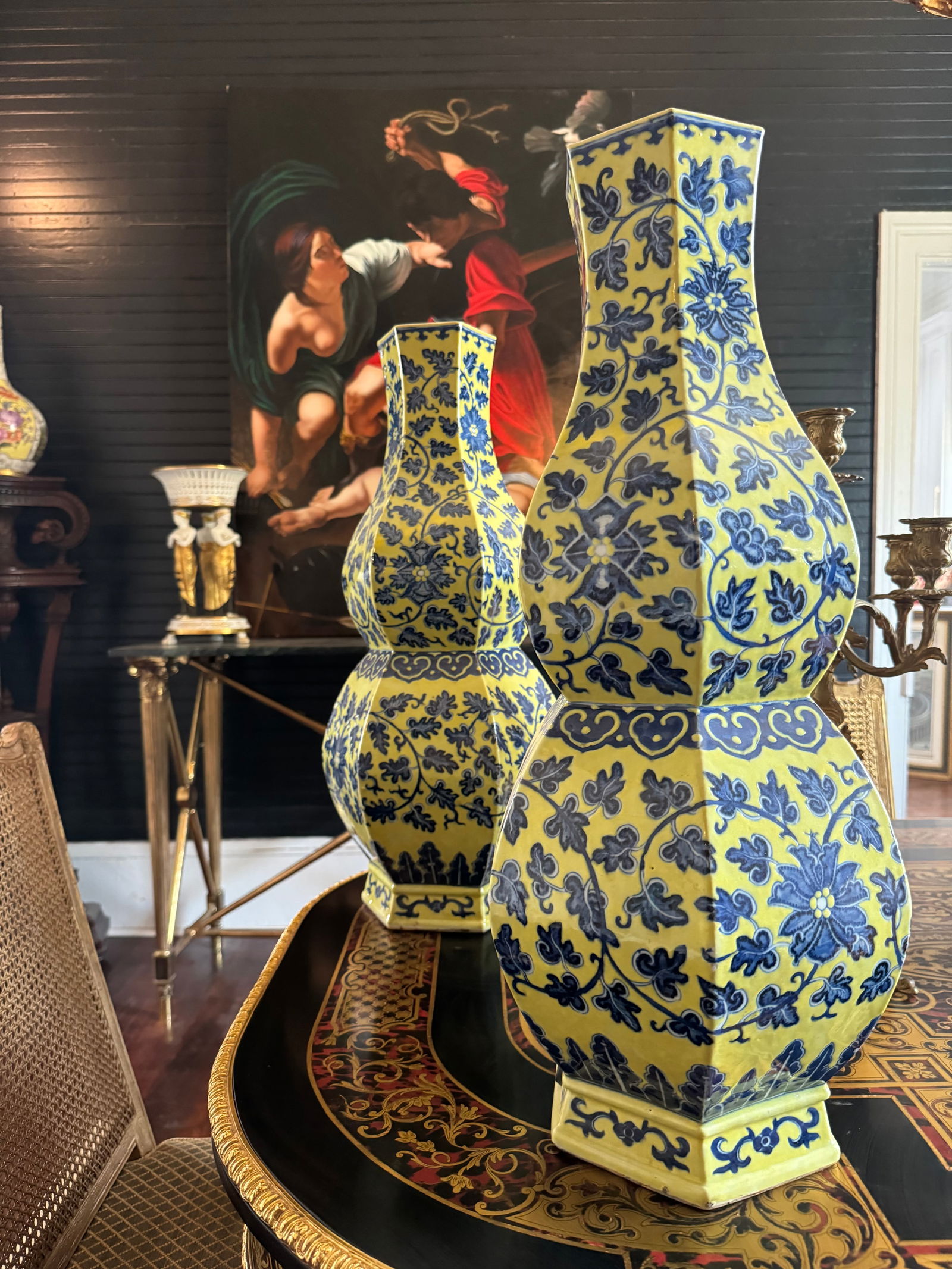 Fine Qing Dynasty Antique vases (1 of 3)