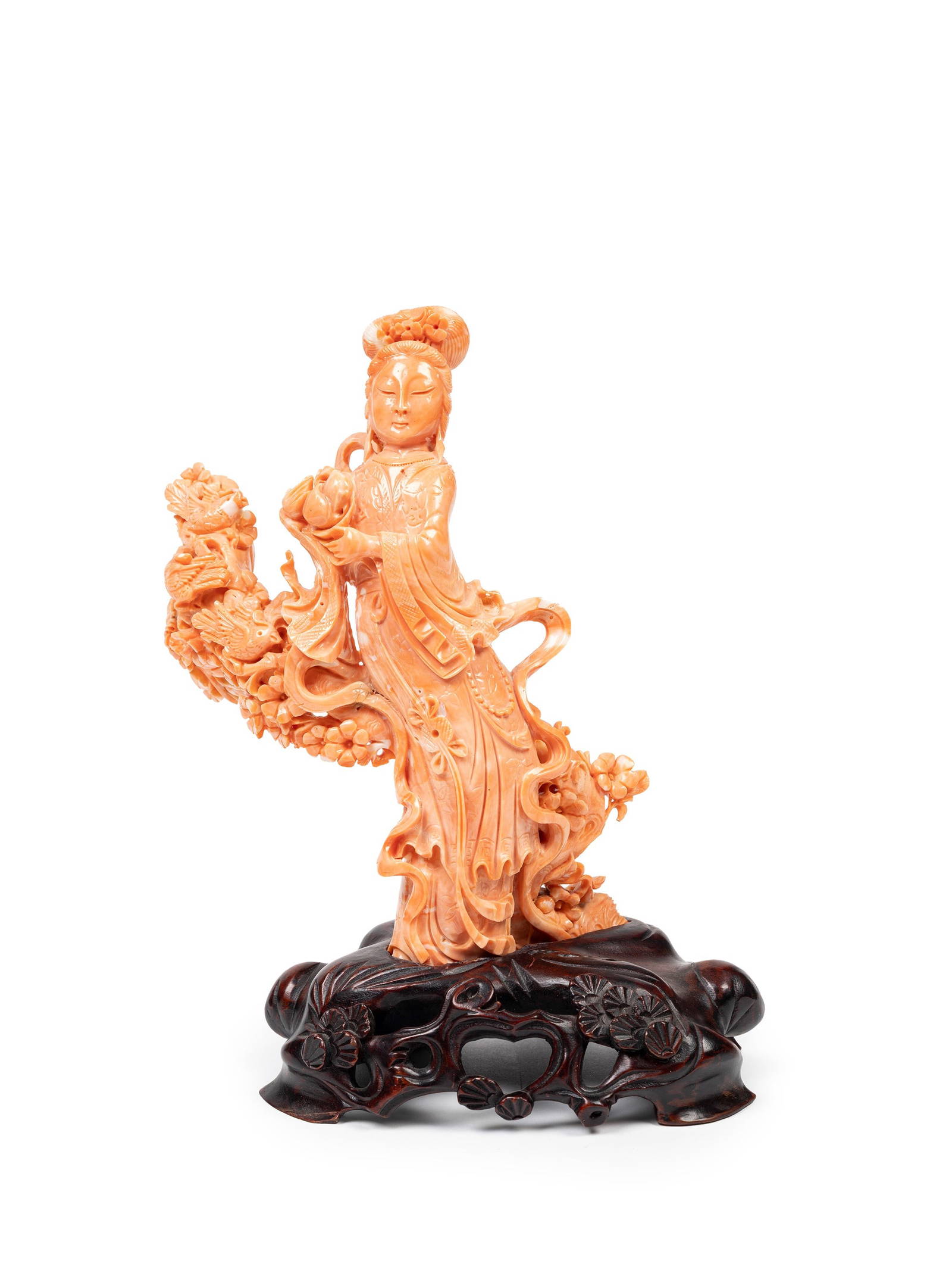 A MOMO CORAL SCULPTURE, China, early 20th century