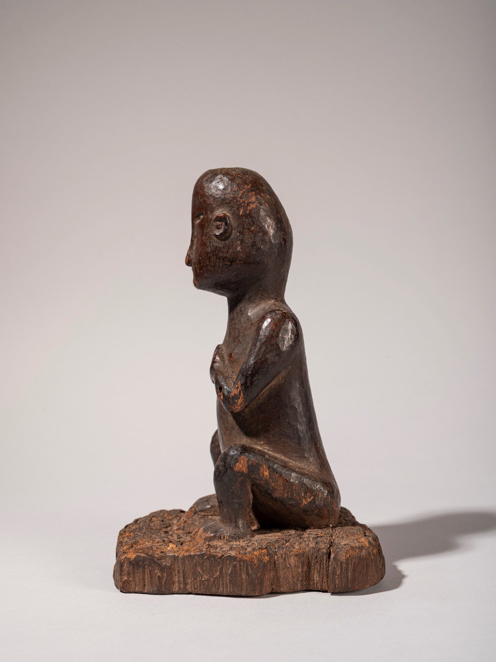 MERAPU ALTAR FIGURE, SUMBA ISLAND, Eastern Indonesia, mid-20th century: h cm 22 Carved in wood.