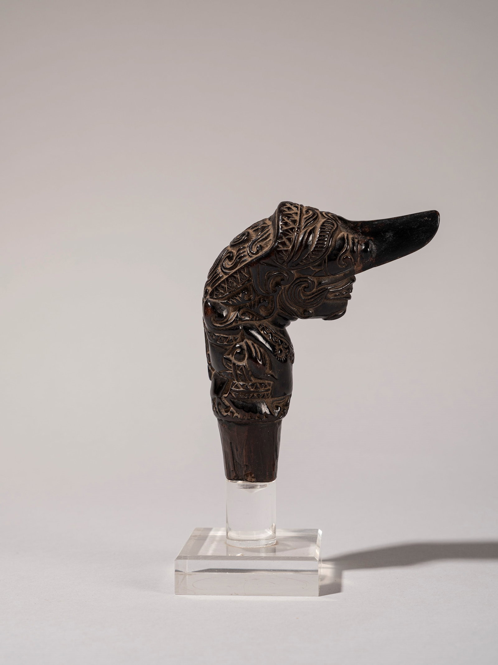 KERIS HANDLE, Java, 19th century: h cm 12 Zoomorphic handle.Provenance: Roberto Gamba’s collection, Milan.