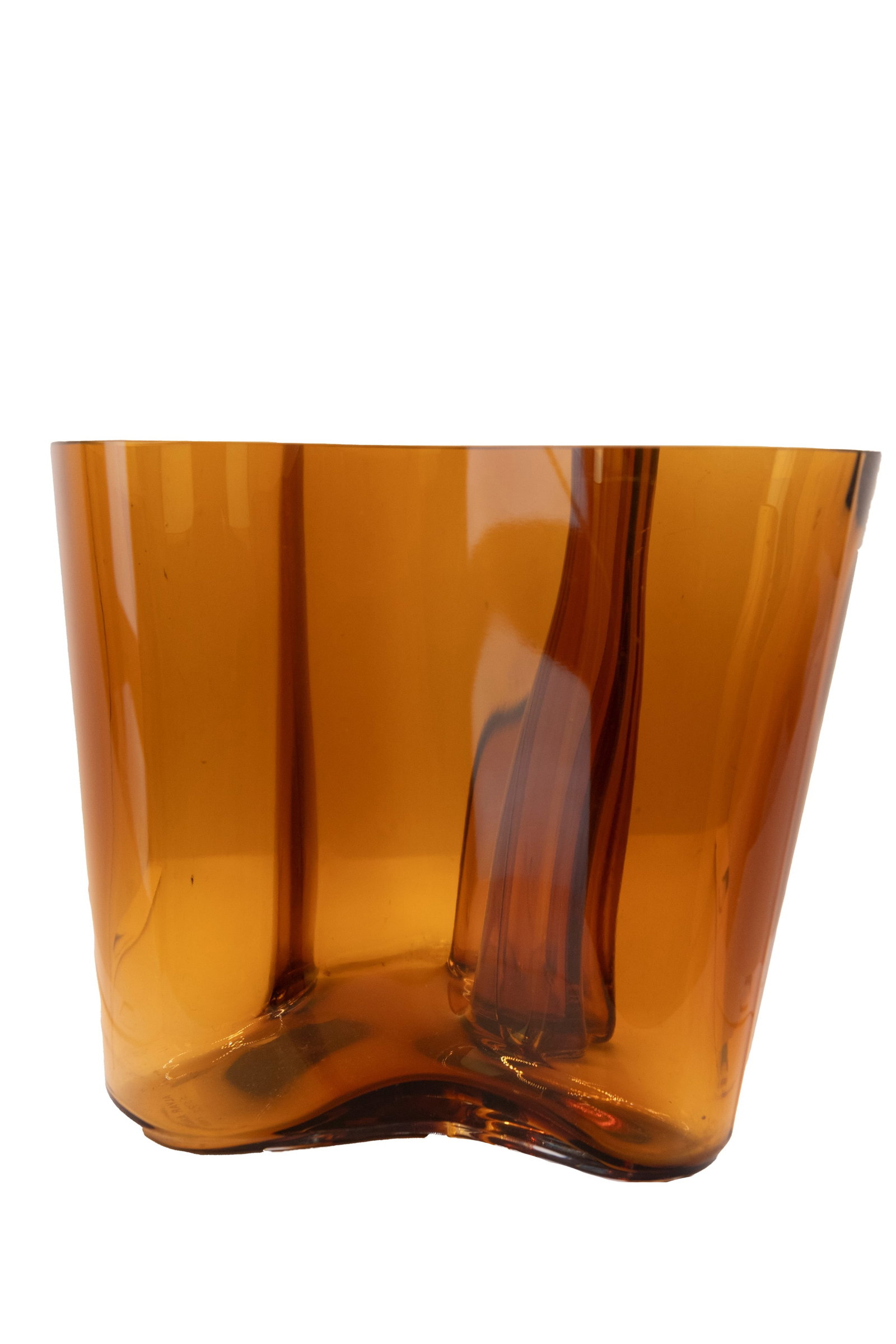 ALVAR AALTO(1898 - 1976) °AN AMBER-COLOURED GLASS VASE OF POLYLOBED FORM, 20th century (1 of 4)