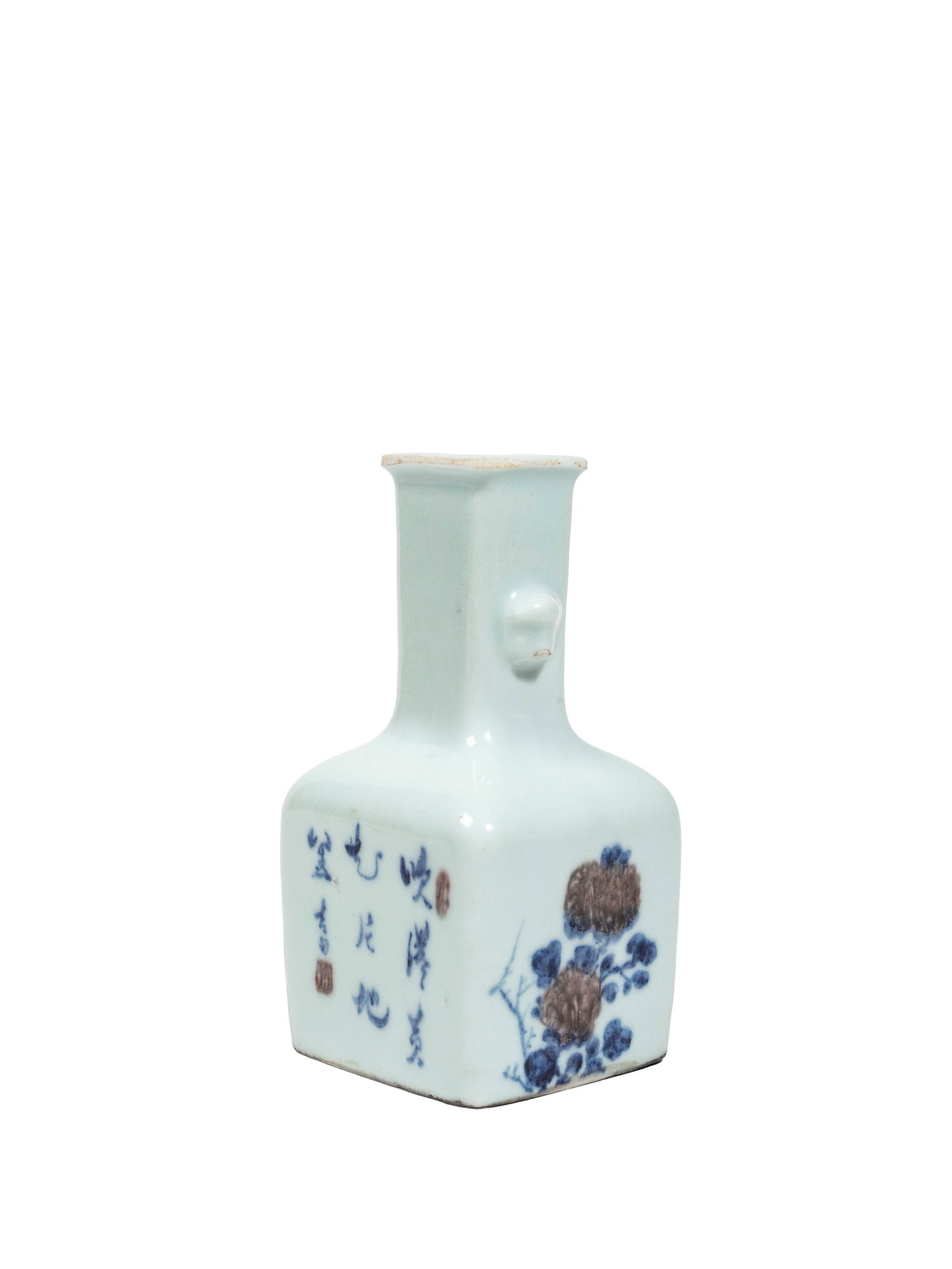 AN UNDERGLAZE BLUE AND RED PORCELAIN BOTTLE-SHAPED VASE, China, Qianlong (1735-1796) mark and period (1 of 6)