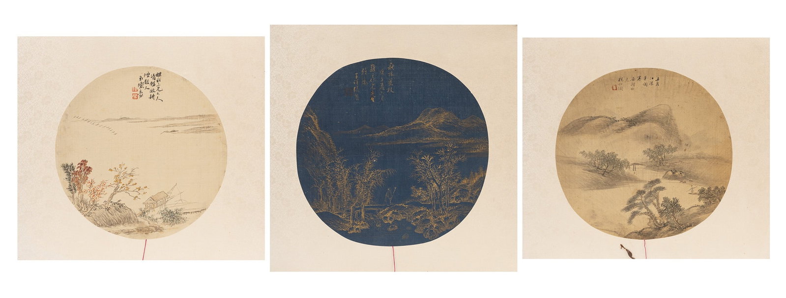 THREE PAINTING ON SILK, China, Qing dynasty (1644-1911): The larger h cm 26,5 x l cm 28 Of circular form, they depict river landscapes with pagodas, fishermen, trees and mountains, accompanied by inscriptions. 清（1644-1911）团&