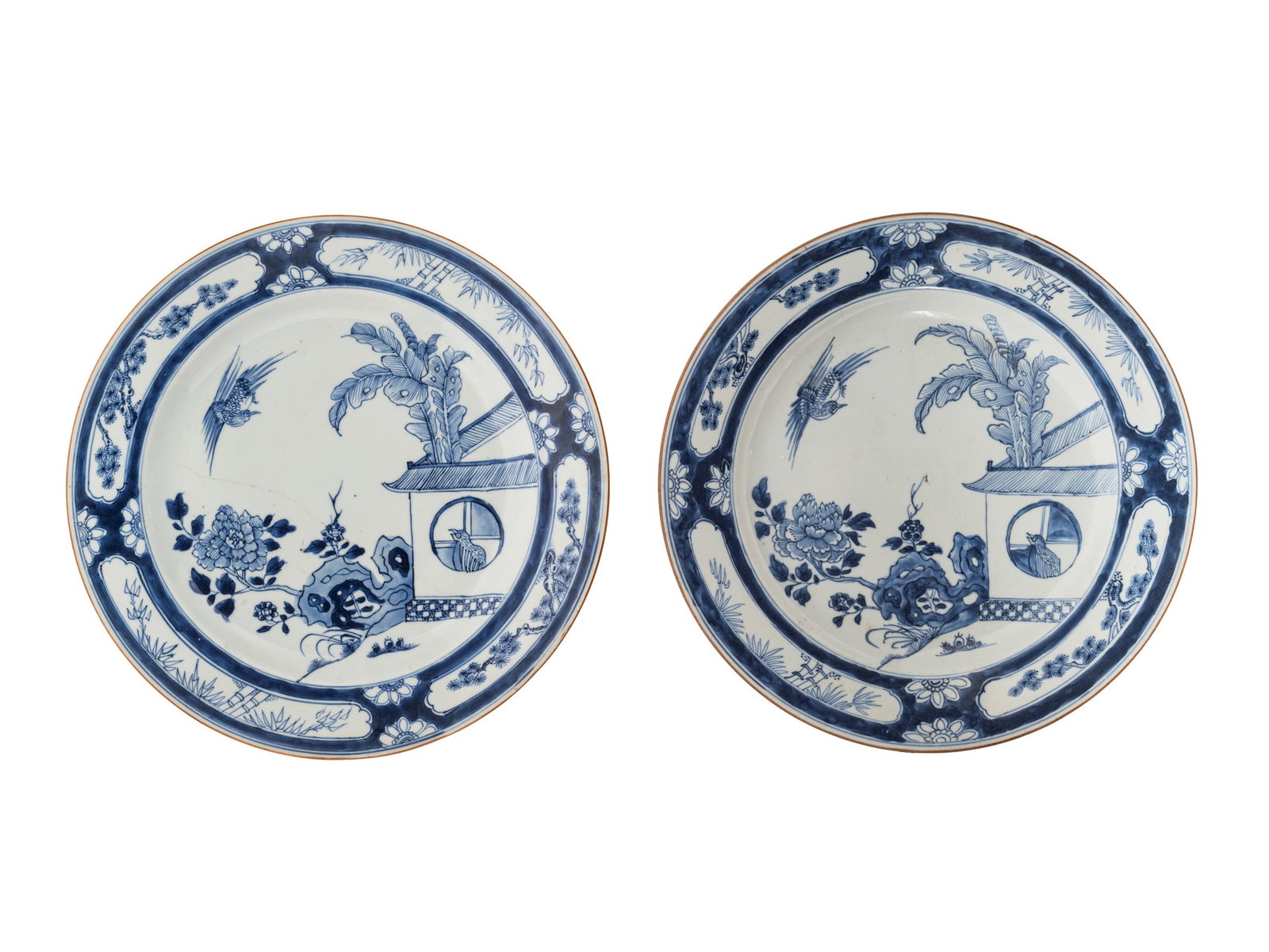 A PAIR OF BLUE AND WHITE PORCELAIN DISHES, China, Qing dynasty, 18th century (1 of 2)