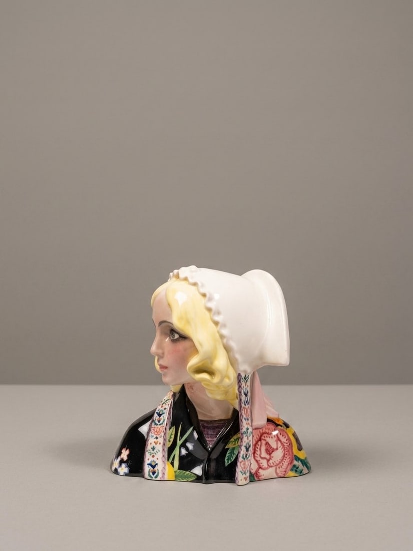 Sandro Vacchetti (Carrù 1889 - 1974), SCULPTURE GIOVANNA "BEAUTIFUL COUNTRY GIRL", circa 1940s (1 of 5)