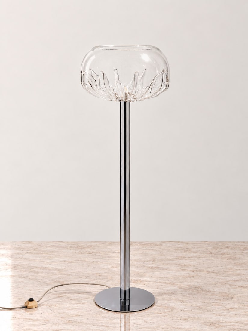 Toni Zuccheri (San Vito al Tagliamento 1936 - 2008), ZINIA FLOOR LAMP, circa 1972: h cm 123 x d cm 35 Murano glass and chromed metal. VeArt production, Italy.
