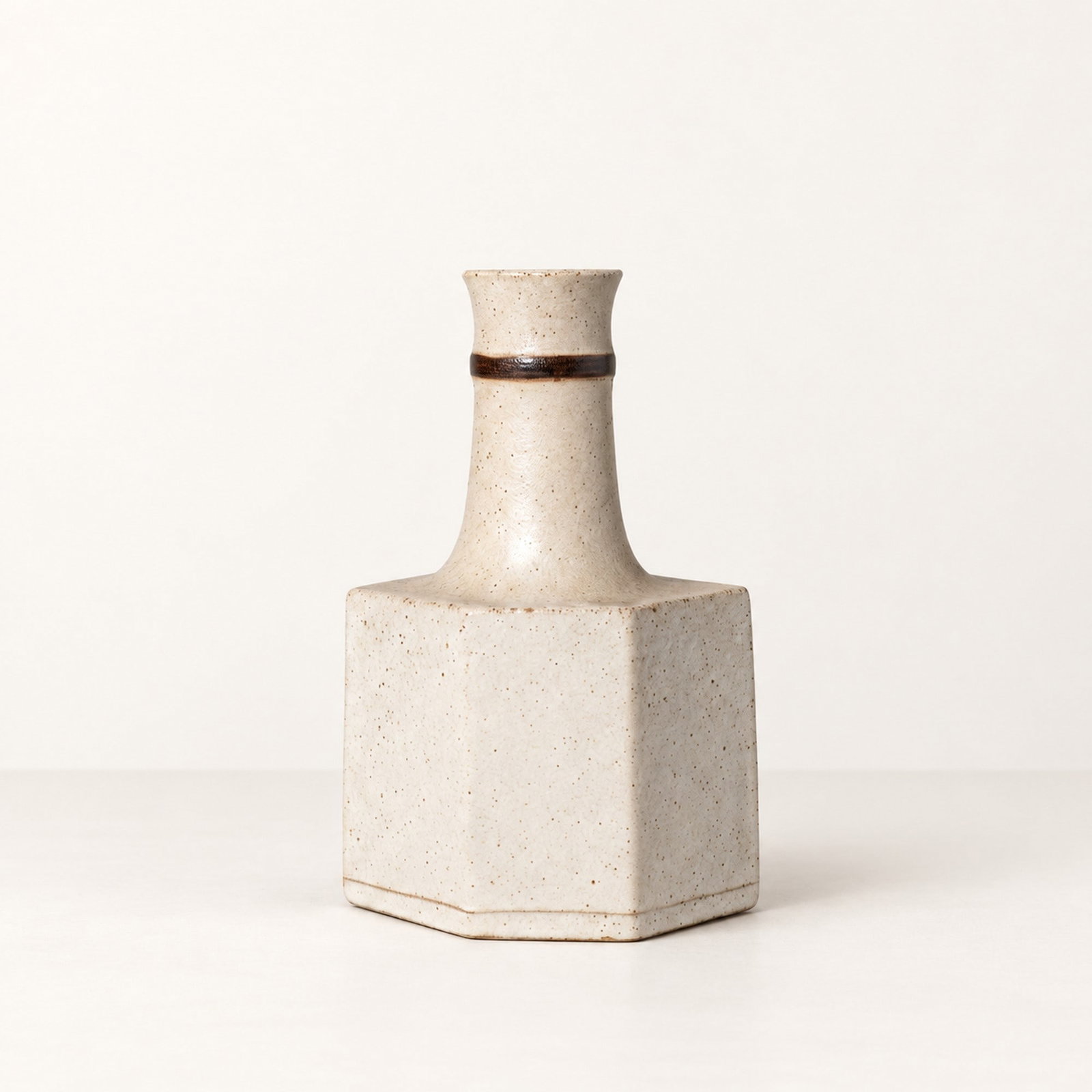 Bruno Gambone (Vietri sul Mare 1936 - 2021), VASE, circa 1970s: h cm 28 x l cm 18 Glazed stoneware, signed under the base. Italy