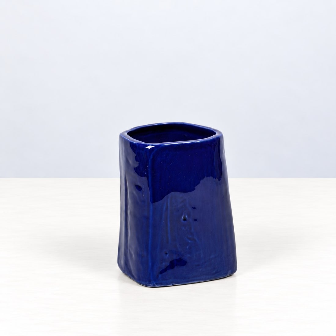 Franco Meneguzzo (Valdagno 1924 - 2008), VASE, 1956: h cm 15 Cast earthenware, produced in a small batch by Laboratorio Danese; bears the Meneguzzo mark and the manufacturer’s logo on the base.Catalogue notes: See the example published in: Enzo Biffi 