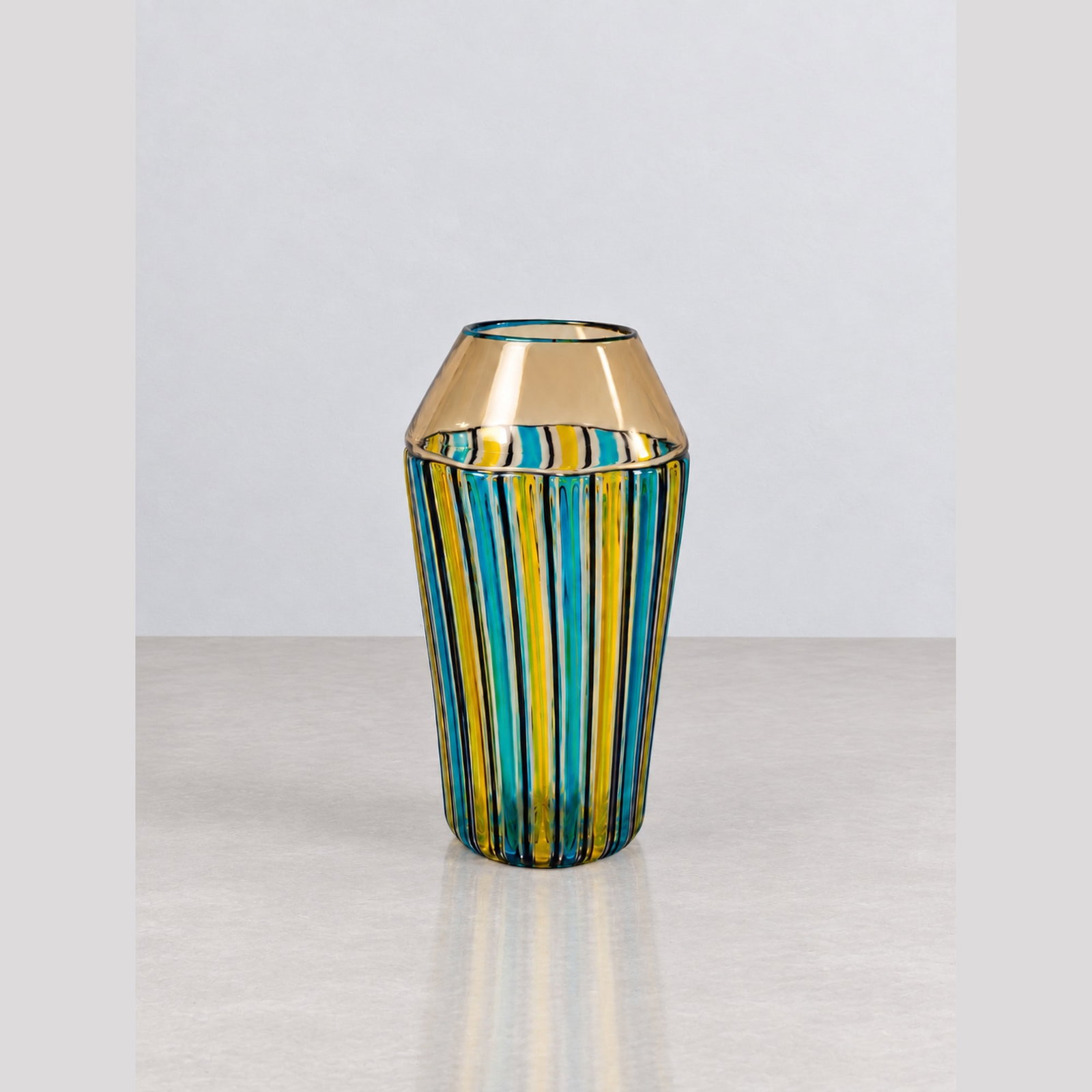 Yoichi Ohira (Tokyo 1946), VASE, 1993 (1 of 3)